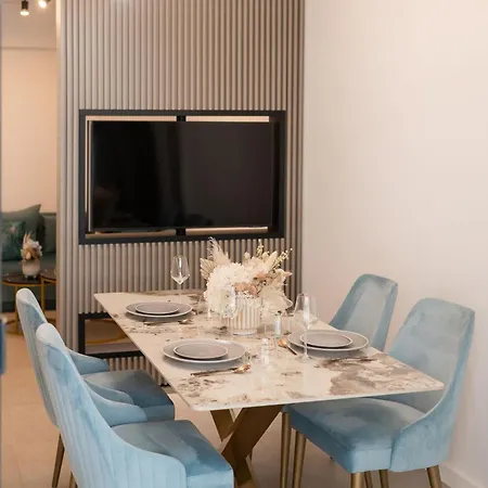 Odyssey C3 Premium Pools Apartament *
