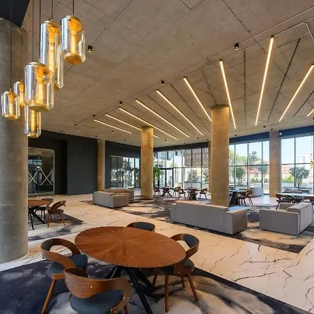 Odyssey C3 Premium Pools Apartament Năvodari